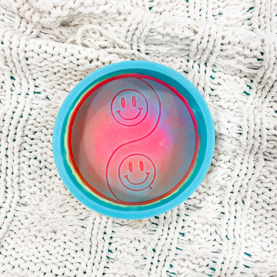 Smiley yin yang